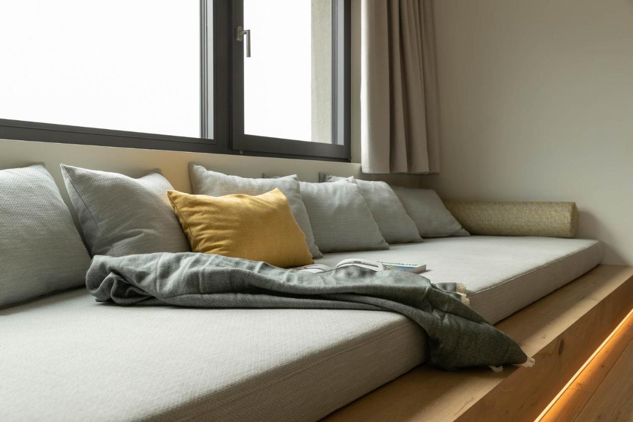My Spring - Panoramic Suites ลานา ภายนอก รูปภาพ