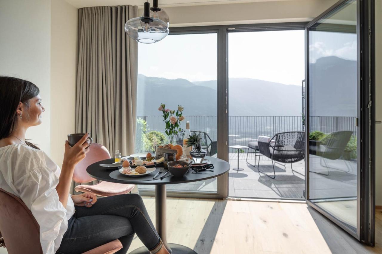 My Spring - Panoramic Suites ลานา ภายนอก รูปภาพ