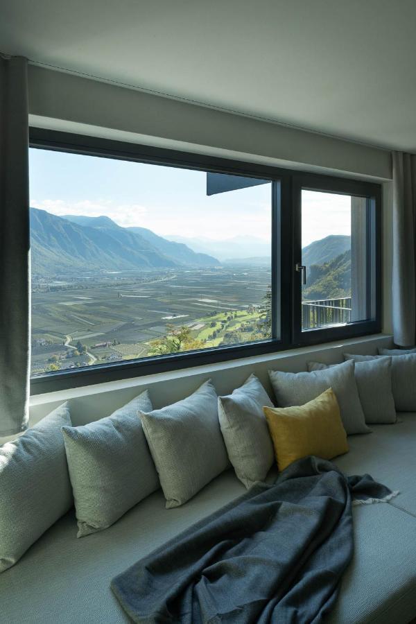 My Spring - Panoramic Suites ลานา ภายนอก รูปภาพ